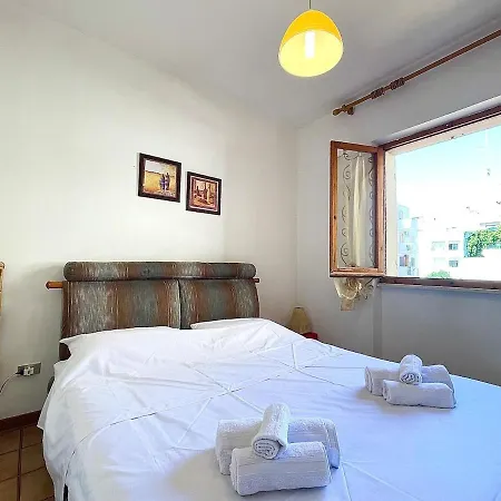 Itadhome - White Sail Apartment