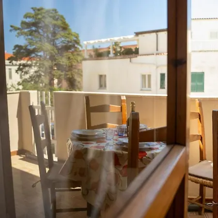 Itadhome - White Sail * Alghero