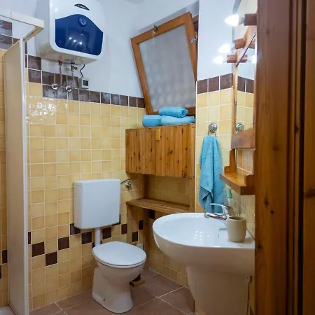 Itadhome - White Sail Apartment