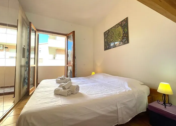 Itadhome - White Sail * Alghero