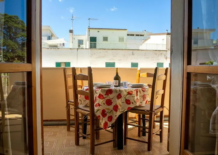 Itadhome - White Sail