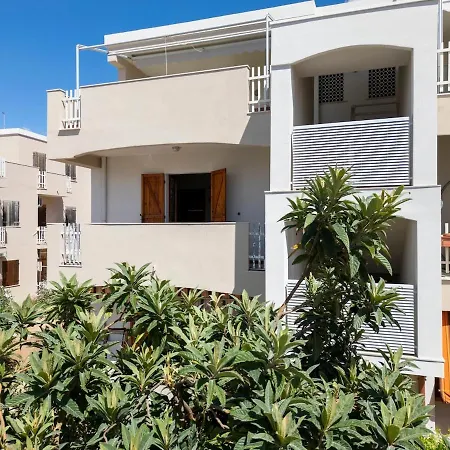 Itadhome - White Sail