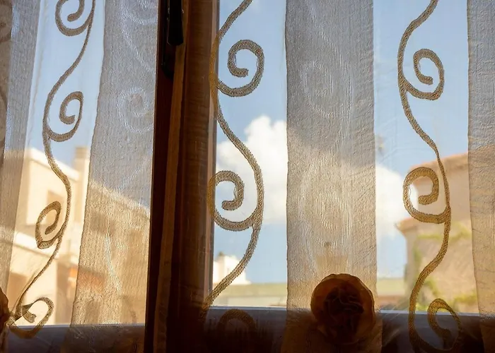 Itadhome - White Sail 公寓 *